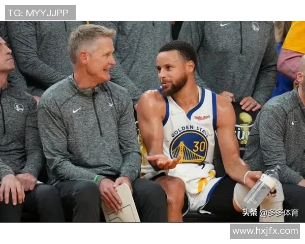 被步行者逆转，谁注意科尔库里在干嘛？末节迷之操作主导球队崩盘